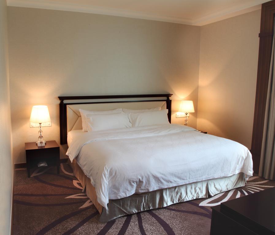 Foshan Fontainebleau Hotel Δωμάτιο φωτογραφία